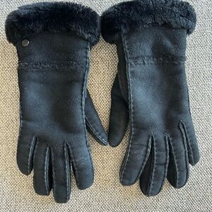 Ugg Sheepskin Gloves